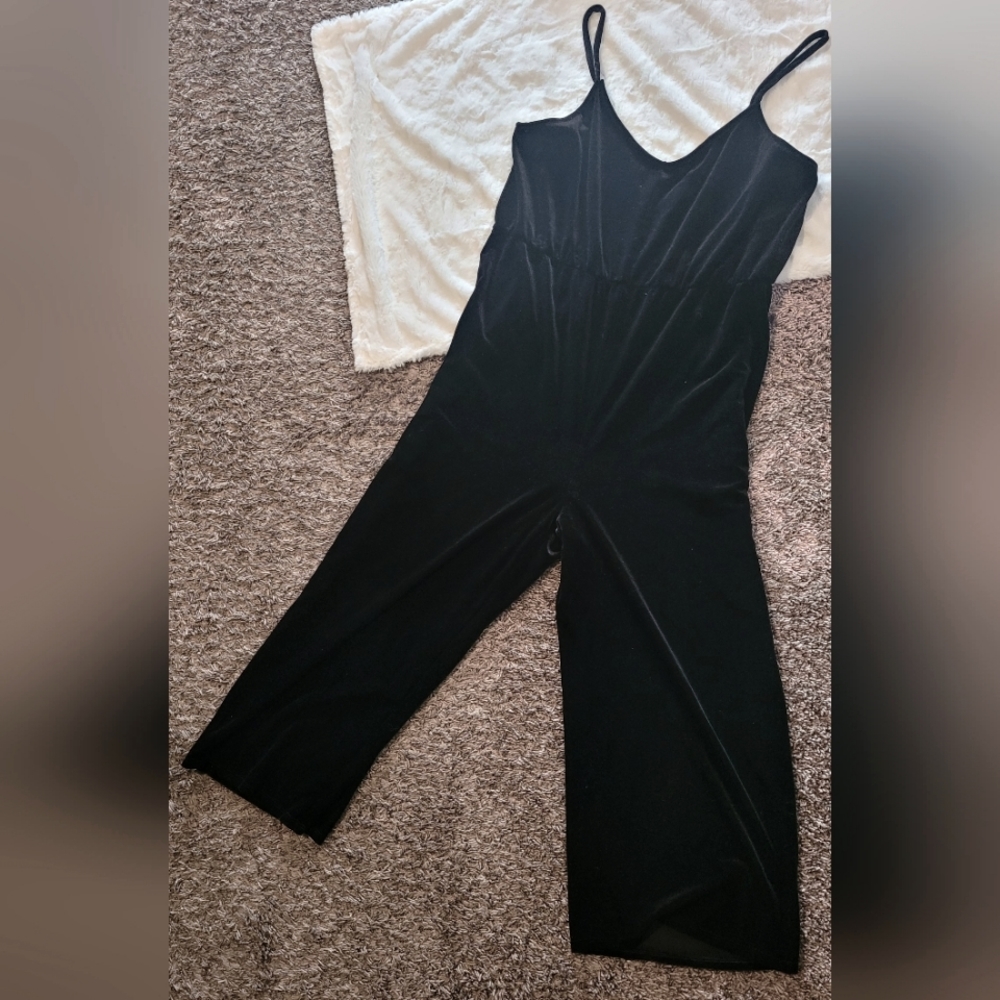 Black velvet jumper